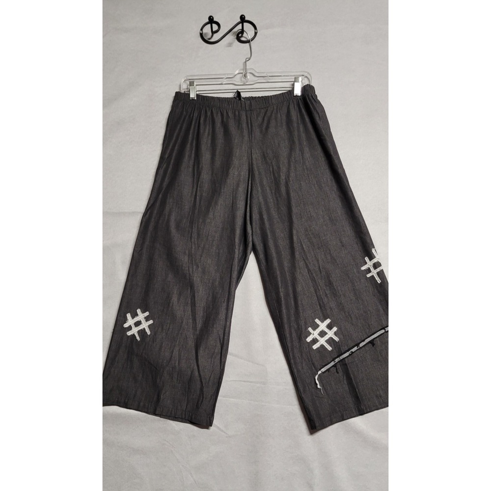 Black With White Stitched Hash Tags Stretchy Waist Wide Leg ELA USA Pants Size M